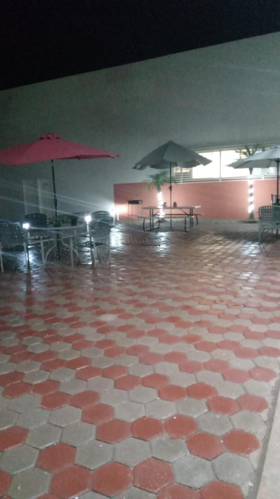 Hotel Oasis Heroica Caborca 外观 照片